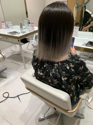 カラー レイヤー専門家 ダブルカラー修のヘアスタイル