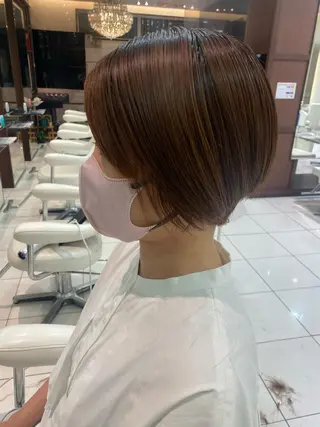 ショート 内山 歩美のヘアスタイル