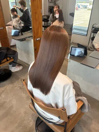 ロング カラー 小木曽 里華のヘアスタイル
