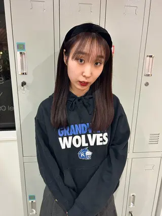 ロング カラー (h)wim ウィムのヘアスタイル