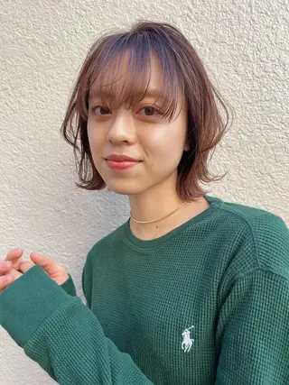 ミディアム カラー KANA/ボブ/ インナーカラー/艶髪のヘアスタイル