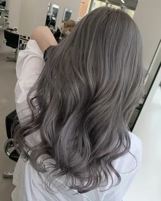 カラー BLEACHi豊田所属・BLEACHi /noeのヘアスタイル
