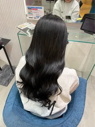 ロング 安井まゆ _Box mico.のヘアスタイル