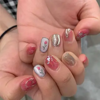 ネイル ヤマダ サクラのヘアスタイル