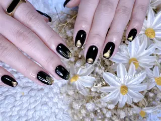 ミディアム カラー ネイル Lea NAILsalon所属・Le’a NailSalonのネイルデザイン