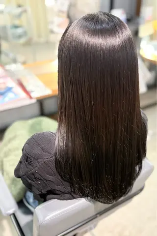 ロング カラー 菊地 紗矢のヘアスタイル