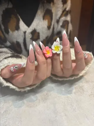 ネイル Miyu(ミユ) 【 cutill 】のネイルデザイン