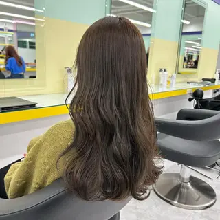 ロング カラー ヘアアレンジ ☁️縮毛矯正✖️ 透明感☁️りくのヘアスタイル