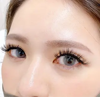 マツエク・マツパ パンダ ネイルのネイルデザイン