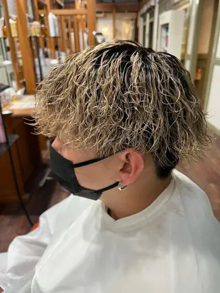 パーマ メンズ 佐々木 隆成のヘアスタイル