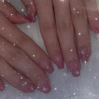 ネイル LUANA所属・LUANA ジュリのネイルデザイン