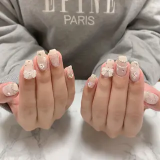 ネイル はな💎ネイル ワンホン、長さ出しのネイルデザイン