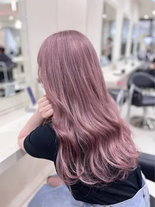 ロング カラー 透明感ハイトーン/ ベージュ/りくとのヘアスタイル