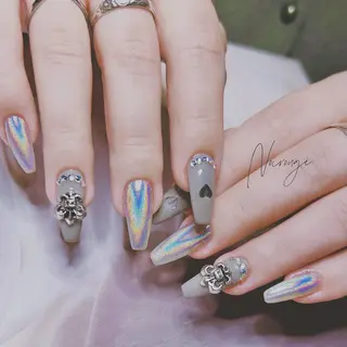 ネイル NOIROUGE所属・NOI ROUGEのネイルデザイン