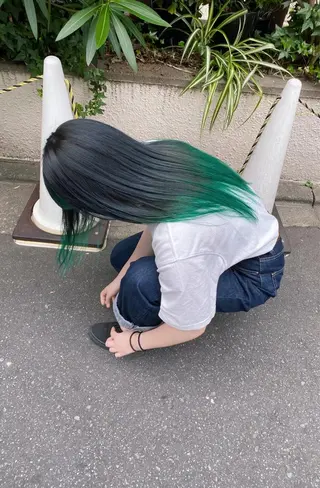 ロング カラー レイヤーウルフ エクステ磯部のヘアスタイル