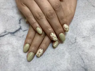 ネイル ネイルリボン 受付スタッフのネイルデザイン