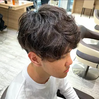 パーマ メンズ 遠藤姫花 𝒂𝒔𝒉草加𓂃のヘアスタイル