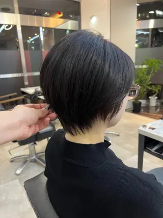 ショート カラー 🥀韓国ヘア🥀 宮津真菜のヘアスタイル
