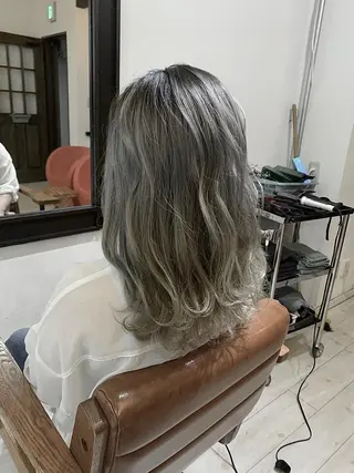 ミディアム Orque deux 伊藤丈晴のヘアスタイル