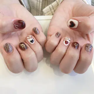 ネイル 韓国風✨髪質改善✨ 縮毛矯正✨松浦知奈美のヘアスタイル