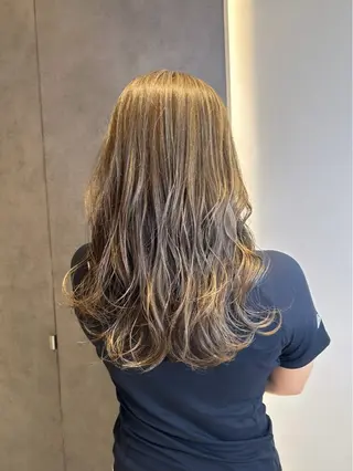 セミロング K-two  NAGOYA所属・K-two名古屋 菜月のヘアスタイル