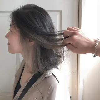 ミディアム カラー 🌸ハイトーン 新田　廉 🌸のヘアスタイル