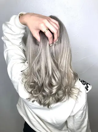 ロング L STUDIO心斎橋店所属・派手髪支持率No1 Eisukeのヘアスタイル