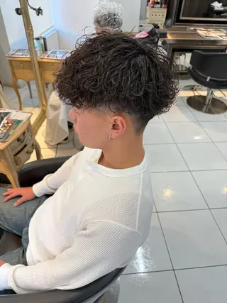 ショート パーマ メンズ メンズパーマの達人 🌟川内絵人のヘアスタイル