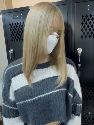 セミロング 柏井 陽菜のヘアスタイル