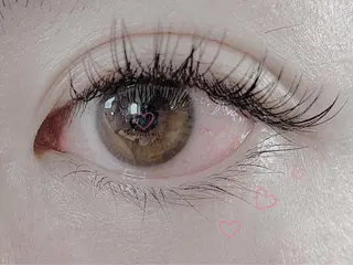 マツエク・マツパ 曲がる縮毛矯正 LIBER 　岩名のヘアスタイル