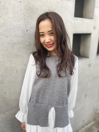 ロング カラー La  SHE's 天王寺店所属・マルヤマ リナのマツエク・マツパデザイン