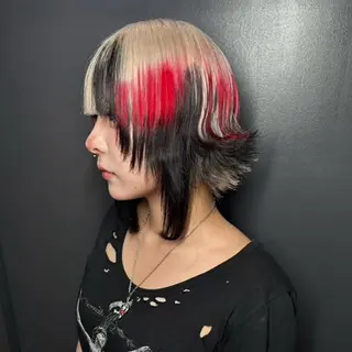 ショート カラー ★デザインカラー ハイトーン ももか★のヘアスタイル