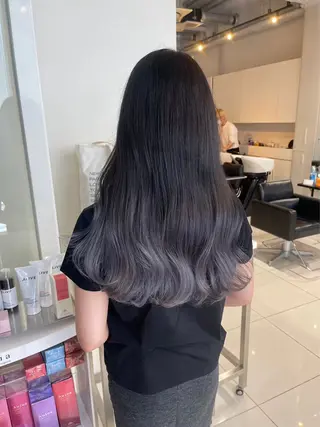 カラー ✩*Ayane*✩ うる艶カラー🫐のヘアスタイル