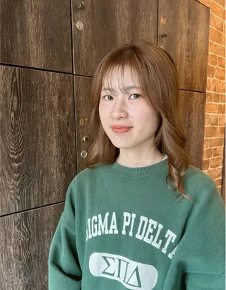 セミロング yui nishiwakiのヘアスタイル