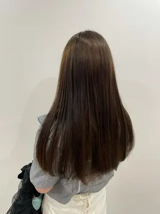 ロング カラー akane .のヘアスタイル