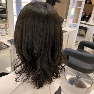 ミディアム カラー 【センターパート/ マッシュ】ryokaのヘアスタイル