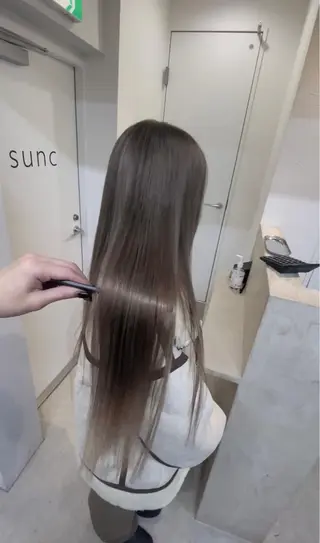 ロング sunc所属・梅田l大人韓国ヘア レイヤー×艶カラーのヘアスタイル