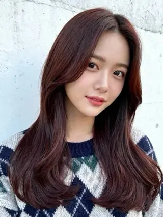 ミディアム カラー 韓国レイヤーカット 🫧大阪梅田レイヤーのヘアスタイル