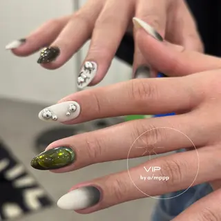 ネイル VIP by aim ppp(マサキ)のネイルデザイン