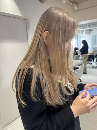 ロング icon所属・Ami icon / レイヤー/ハイトーンのヘアスタイル