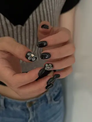 ネイル private nail salon &sumika所属・三輪 絢香のネイルデザイン