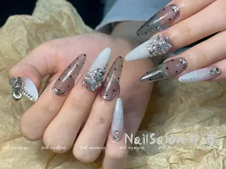 ネイル MAKI💚💚💚 秋葉原.のネイルデザイン