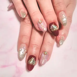 ネイル エステとネイル ローズコンフォートのネイルデザイン