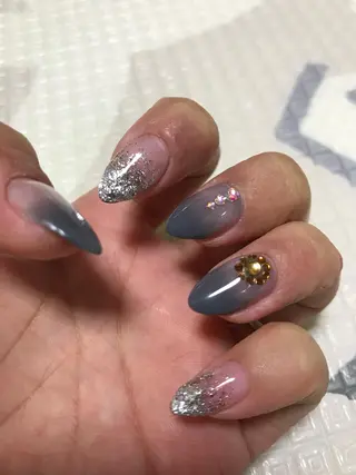 ネイル ECLAT エクラ所属・寺山 千鶴のネイルデザイン