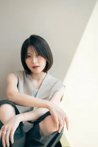 ミディアム 切りっぱなしボブ/ 蒲生四丁目/伊藤瑠唯のヘアスタイル