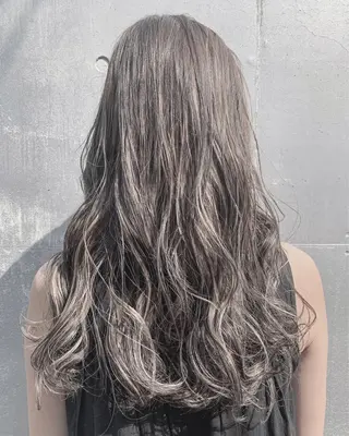 セミロング カラー ヘアアレンジ ミニボブ/ブリーチ 🌈MISATOのヘアスタイル