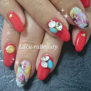 ネイル 小顔と腸の専門店 ラクーラビューティのエステ・リラクイメージ