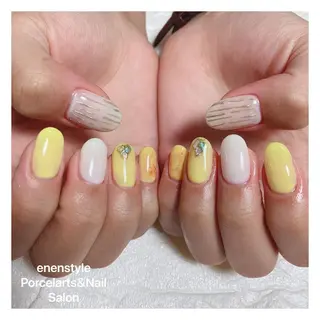ミディアム ネイル 👑enen style👑のネイルデザイン