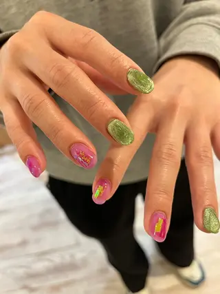 ネイル une／YUKINA 🫧大人nuanceのネイルデザイン