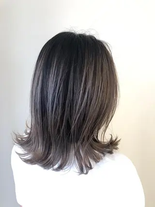 セミロング カラー 鈴木 マサアキのヘアスタイル